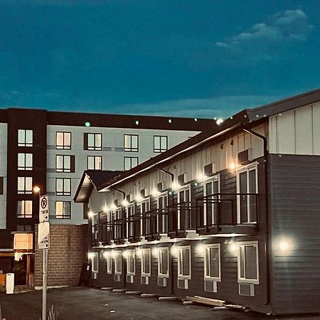 Econo Lodge Принс-Джордж Экстерьер фото