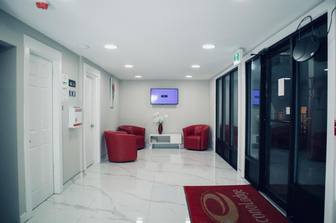 Econo Lodge Принс-Джордж Экстерьер фото