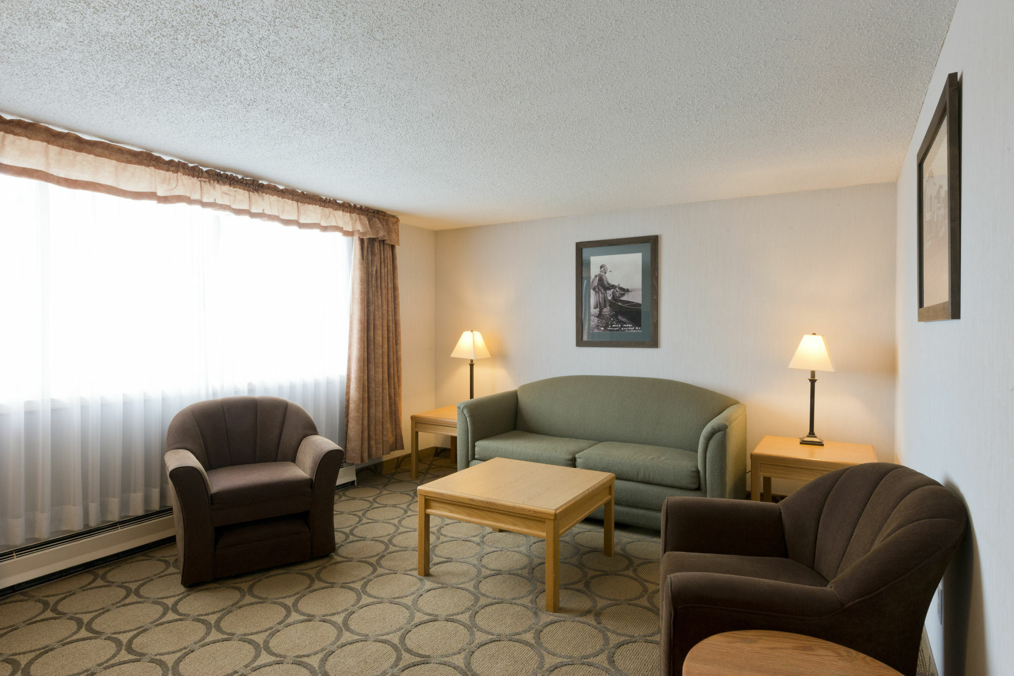 Econo Lodge Принс-Джордж Экстерьер фото